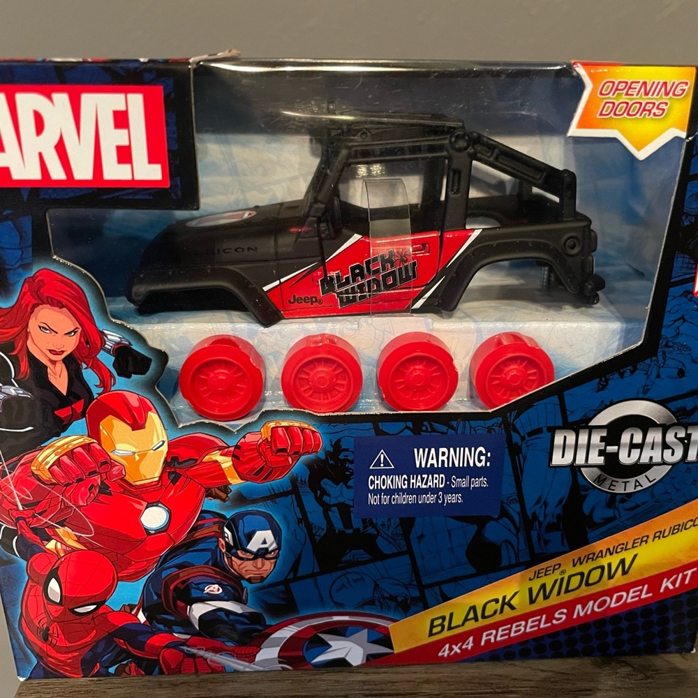 Marvel black widow model car kit
